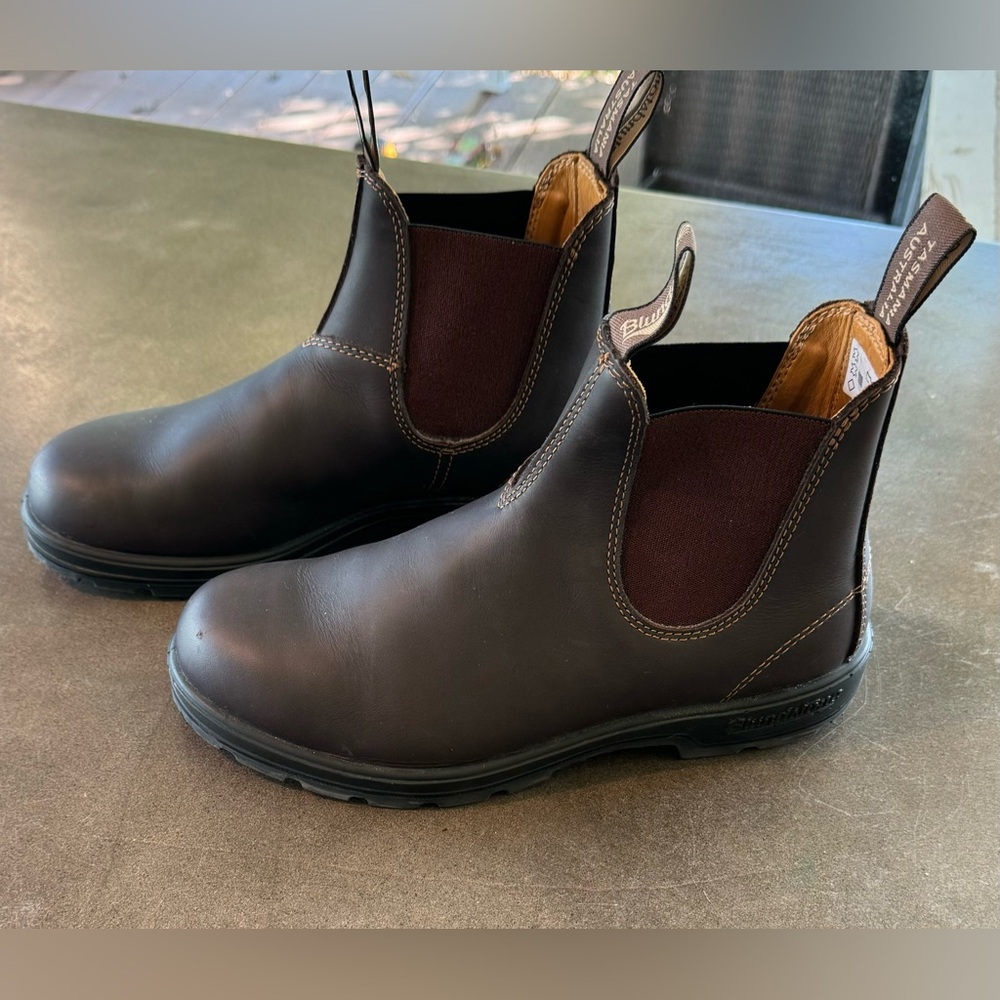 Blundstone chelsea boot brown